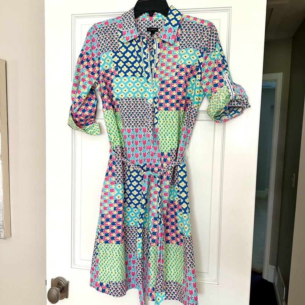 Eye catching Talbots shirt dress. Preppy and chic!
